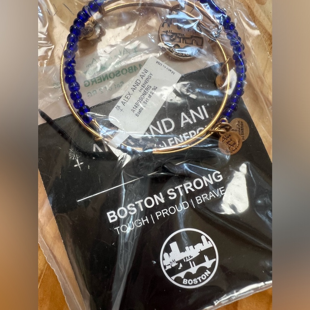 NIB Alex and Ani Limited Edition Boston Strong Bracelet - Picture 4 of 6